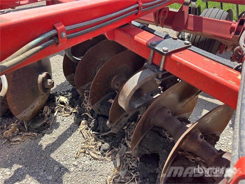 Kuhn Krause 8300 34 ft Offset Vertical Disc Gradas de discos
