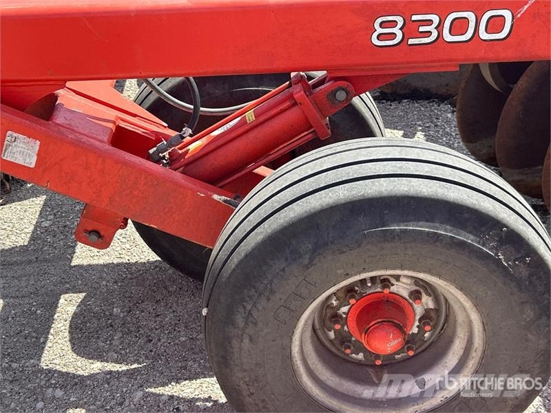 Kuhn Krause 8300 34 ft Offset Vertical Disc Gradas de discos