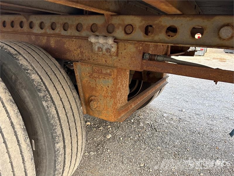  Kuzzy 53 ft x 102 in T/A Van Trailer Cajas de remolque
