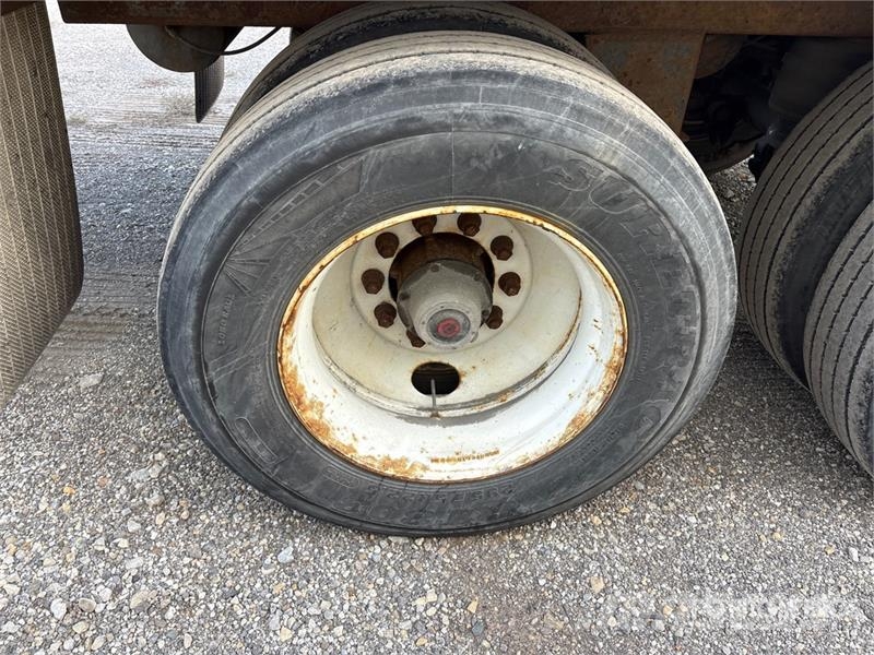  Kuzzy 53 ft x 102 in T/A Van Trailer Cajas de remolque
