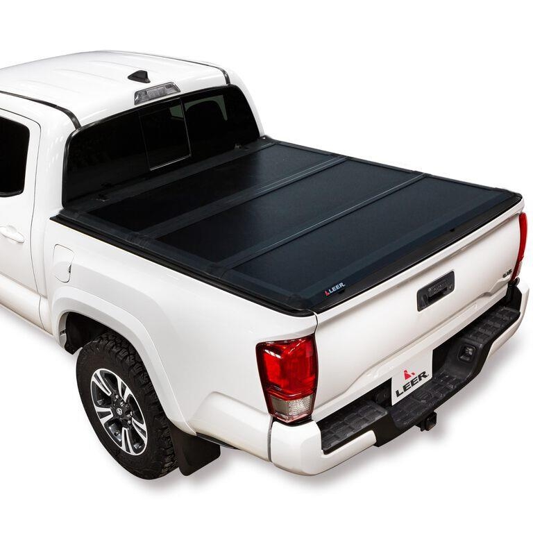  Leer HF350M 3-Panel Folding Tonneau Cover (Unused) معدات النقل - غير ذلك
