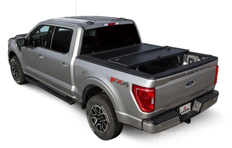 Leer HF350M 3-Panel Folding Tonneau Cover (Unused) Muut