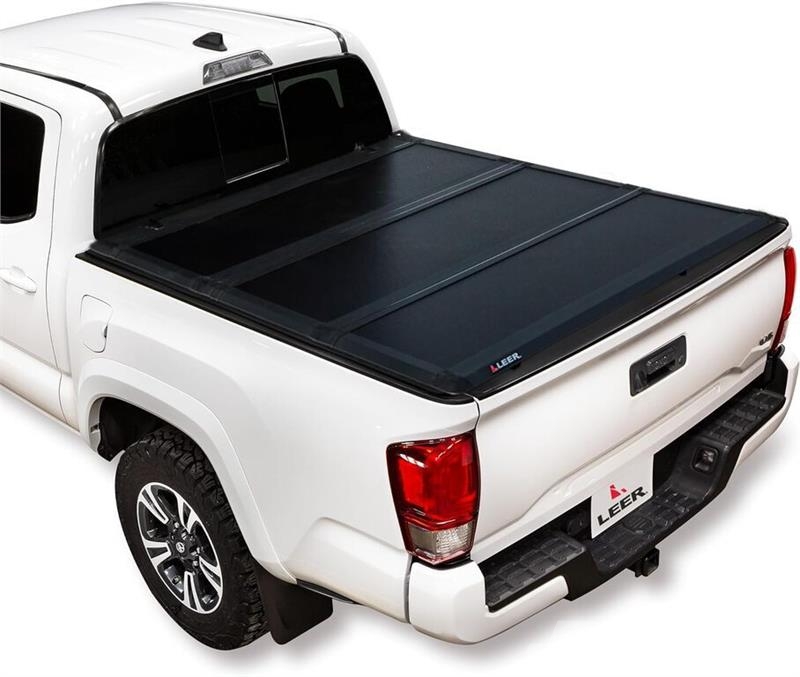 Leer HF350M 3-Panel Folding Tonneau Cover (Unused) Muut