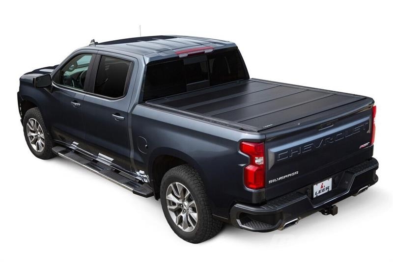  Leer HF650M Quad-Folding Tonneau Cover (Unused) معدات النقل - غير ذلك