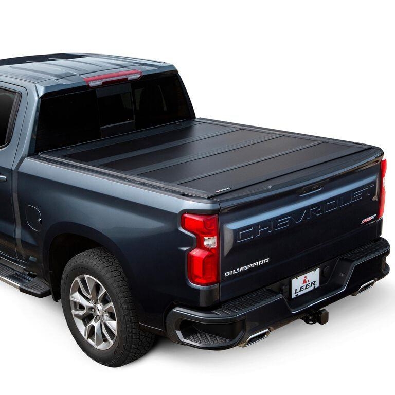  Leer HF650M Quad-Folding Tonneau Cover (Unused) Transportes - Outros

