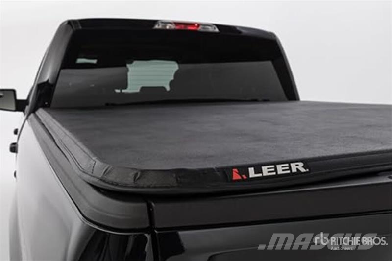  Leer Latitude Soft Folding Tonneau Cover (Unused) Muut