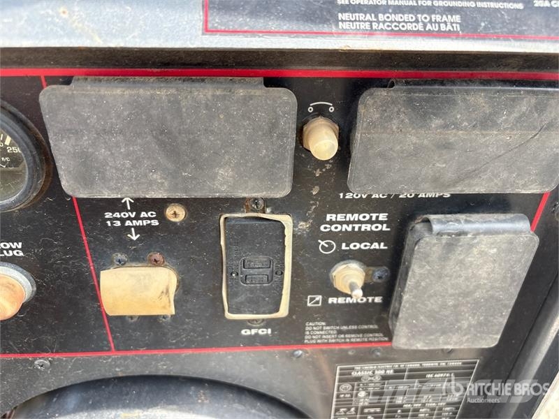 Lincoln Classic 300 300 A Skid-Mounted Stick Engine Driven ماكينات لحام