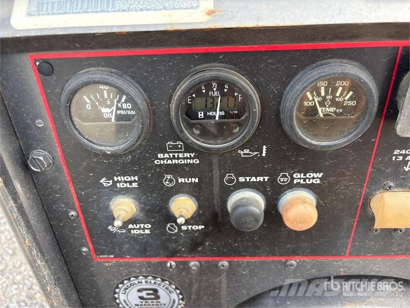 Lincoln Classic 300 HE 300 A Skid-Mounted Stick Engine Dri Aparati za zavarivanje