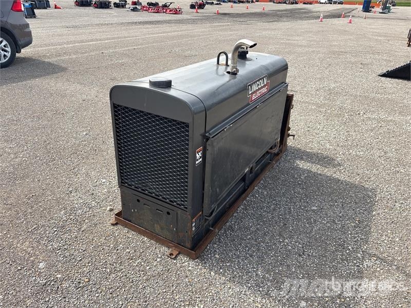 Lincoln Classic 300 HE 300 A Skid-Mounted Stick Engine Dri Aparati za zavarivanje