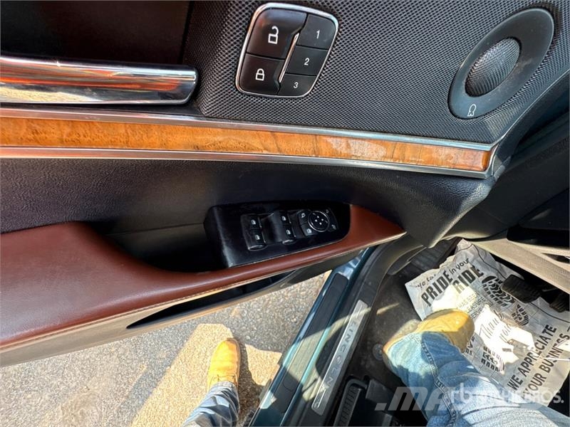Lincoln MKX 汽車
