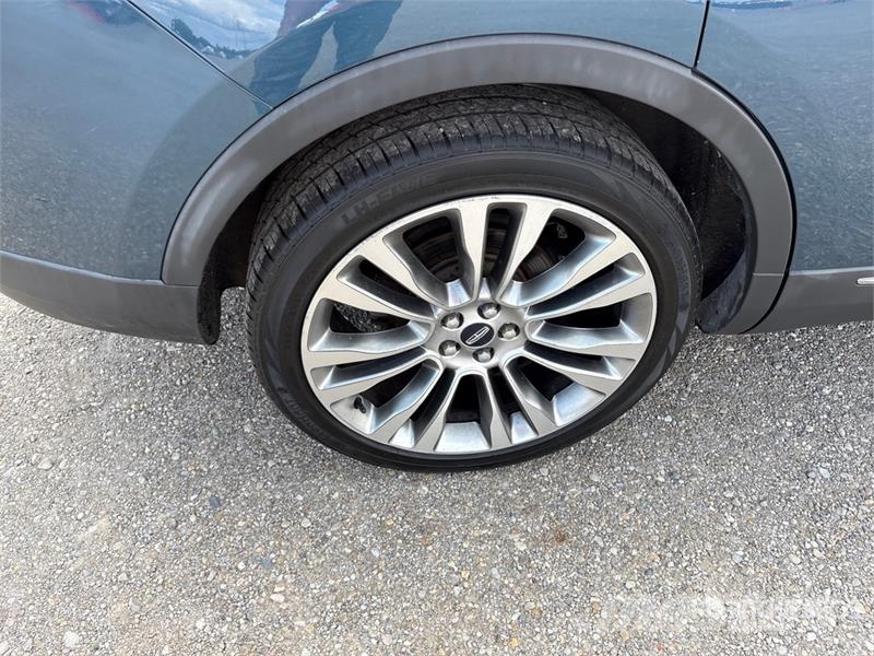 Lincoln MKX 汽車