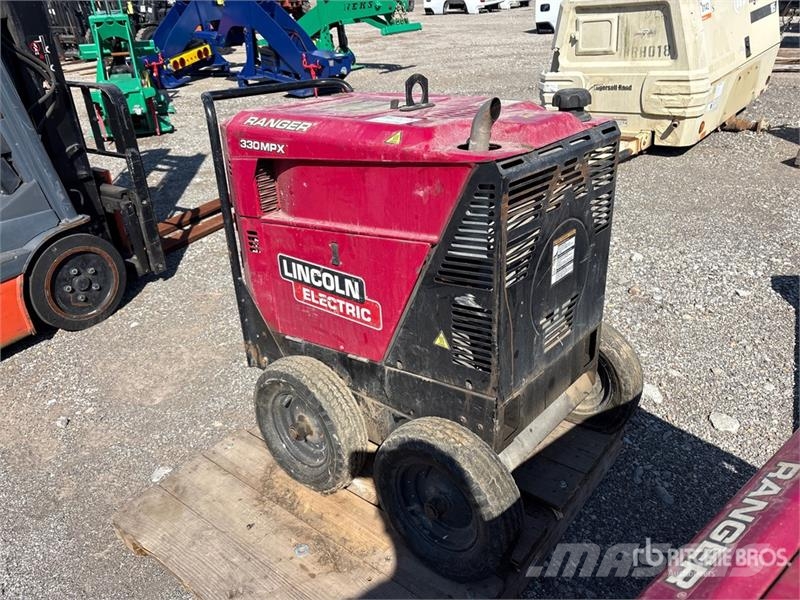 Lincoln Ranger 330MPX 330 A 3-in-1 Engine Driven Welder Svářecí stroje