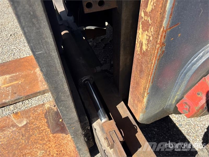 Linde H80D 16000 lb Pneumatic Tire Forklift Viličarji - drugo