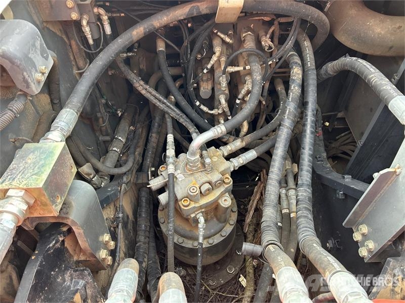 Link-Belt 210X4 Tracked Excavator (Inoperable) Escavatori cingolati