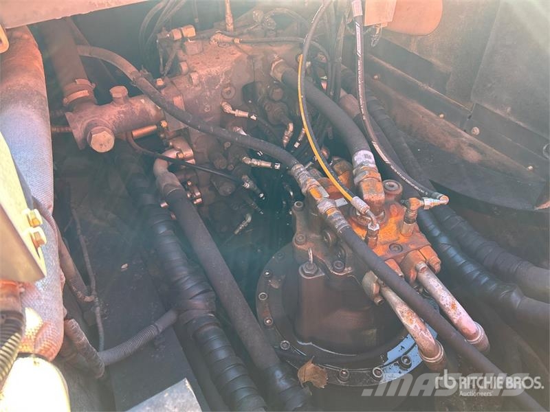 Link-Belt 490X4 Tracked Excavator Raupenbagger