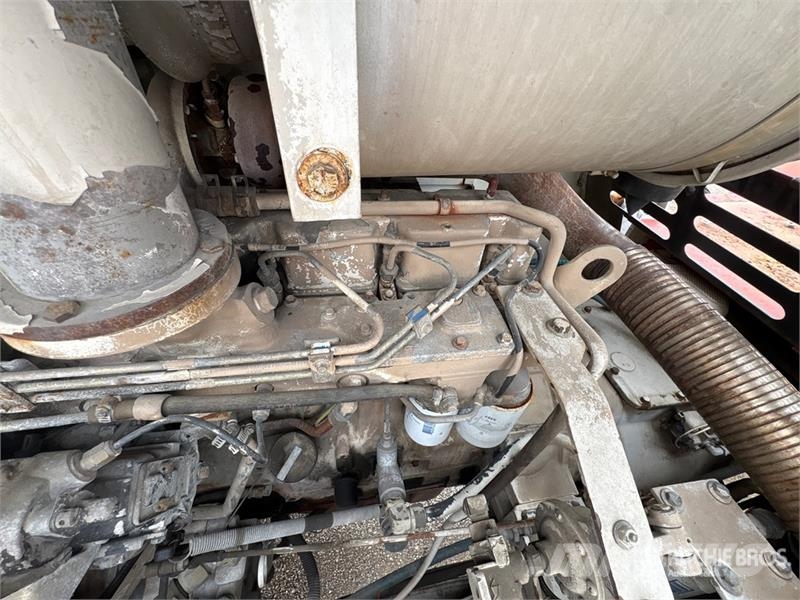 Link-Belt HTC830 30 ton 6x4 Hydraulic Truck Crane Pásové jeřáby