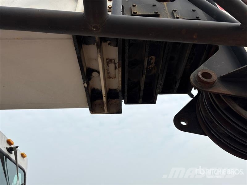 Link-Belt HTC830 30 ton 6x4 Hydraulic Truck Crane Pásové jeřáby