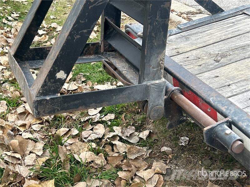 Load Trail 20 ft T/A Equipment Trailer Auto pārvadāšanas treileri