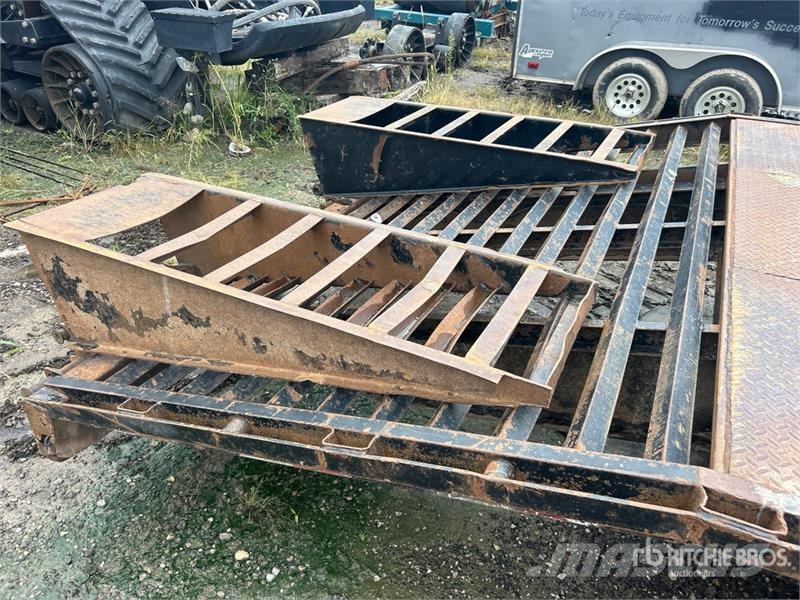Load Trail 30 ft T/A Gooseneck Equipment Trailer Araç nakil römorklari
