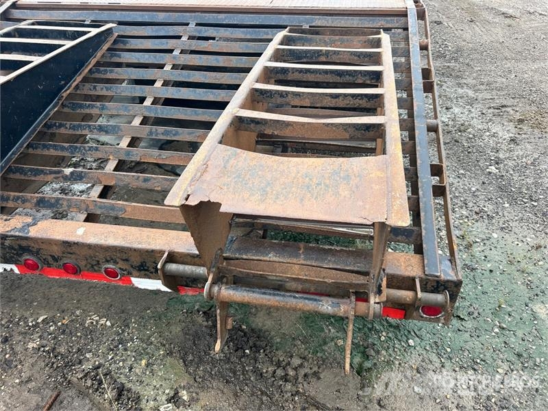 Load Trail 30 ft T/A Gooseneck Equipment Trailer Araç nakil römorklari