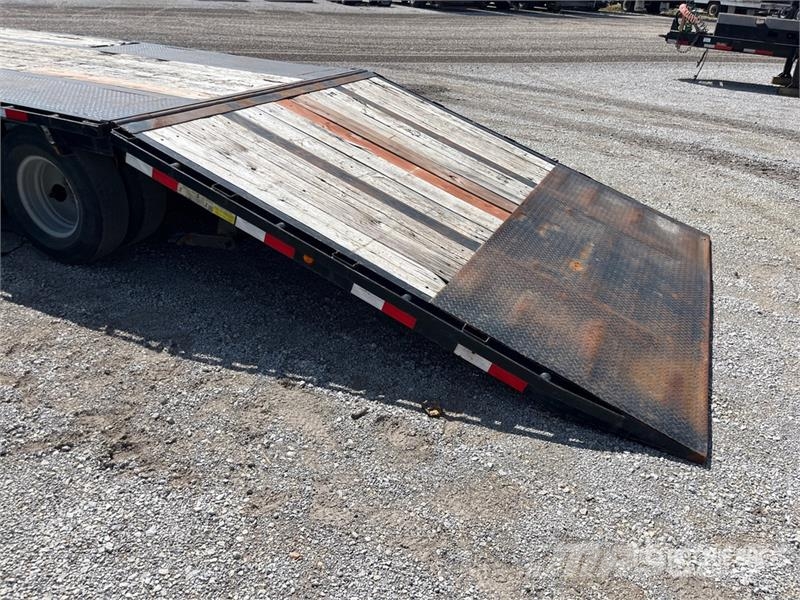 Load Trail 32 ft T/A Gooseneck Hydraulic Tail Trailer Tieflader