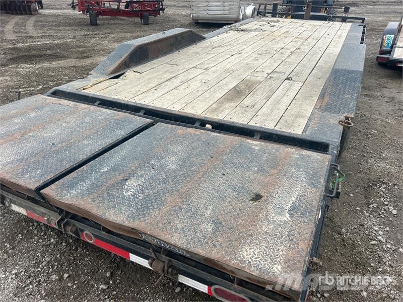 Load Trail CH022414K 24 ft T/A Equipment Trailer Járműszállító pótkocsik