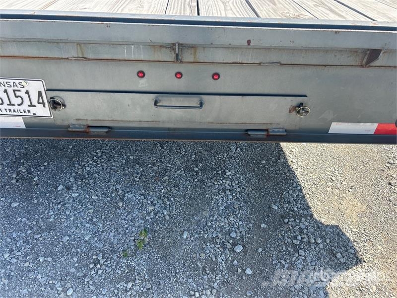Lone Star 6450 lb 40 ft T/A Gooseneck Flatbed Trai Platformas/izkraušana no sāniem