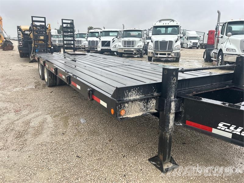 Lucon 22T232ALP 29 ft T/A Equipment Trailer Autotransport-Anhänger