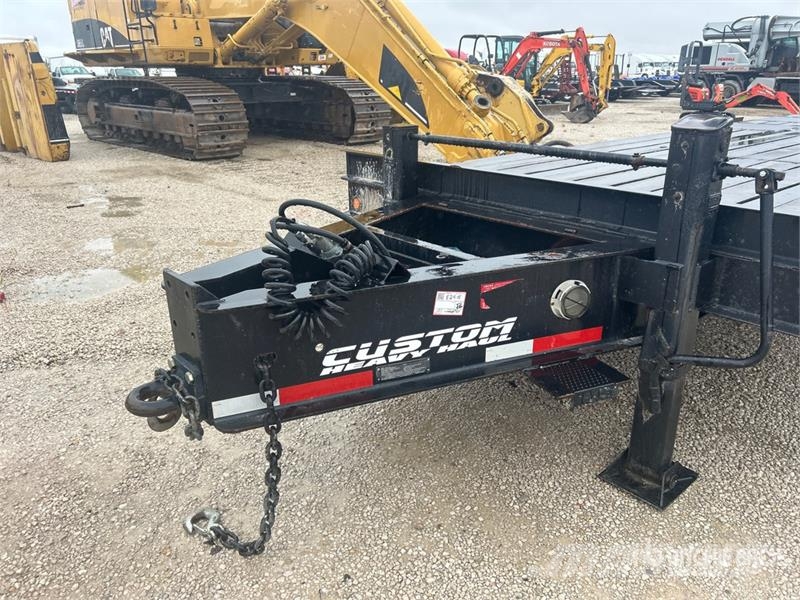 Lucon 22T232ALP 29 ft T/A Equipment Trailer Autotransport-Anhänger