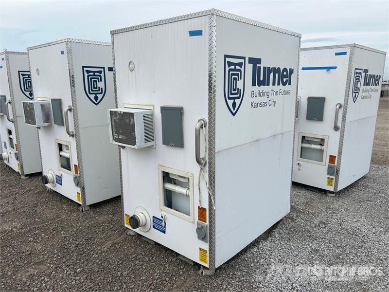 LuxLav H3 4 ft 11 in x 4 ft 1 in 1 Person Skid-Mou Outros componentes