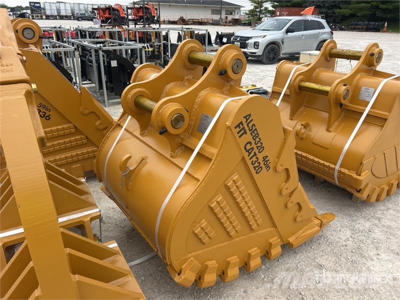 LYALS ALS EB320 46 in Digging Excavator Bucket (Un دلاء