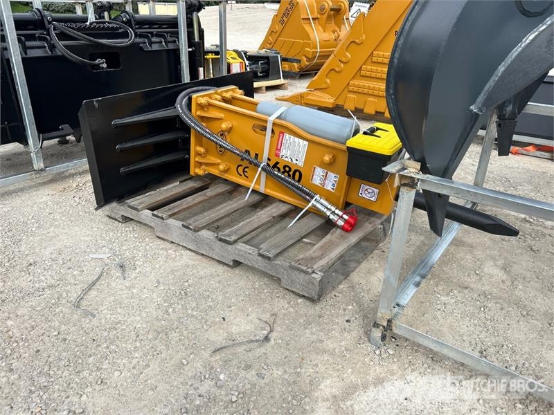 LYALS ALS680 64 in Skid Steer Breaker (Unused) Гидромолоты