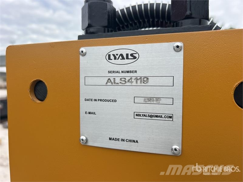 LYALS ALS680 Skid Steer Post Driver (Unused) Fencing equipment