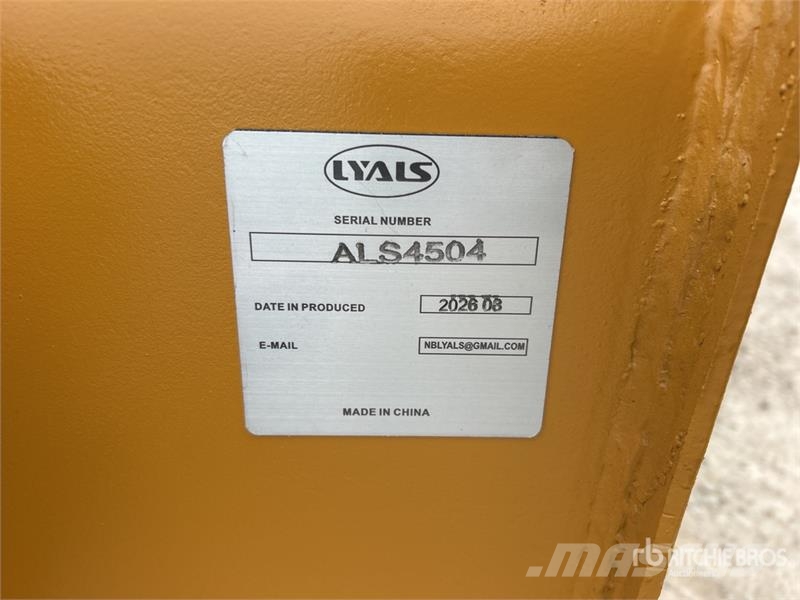  LYALS ALSEB313 40 in Digging Excavator Bucket (Unu دلاء