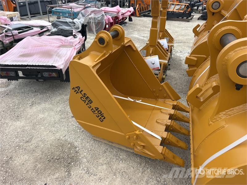  LYALS ALSEB313 40 in Digging Excavator Bucket (Unu دلاء