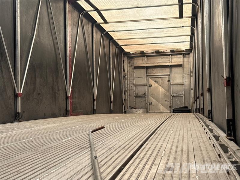 MAC 48 ft T/A Curtain Side Trailer مقطورات بغطاء جانبي