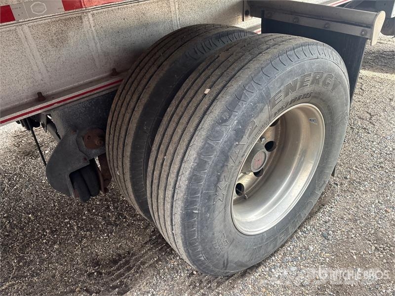 MAC 48 ft T/A Curtain Side Trailer مقطورات بغطاء جانبي