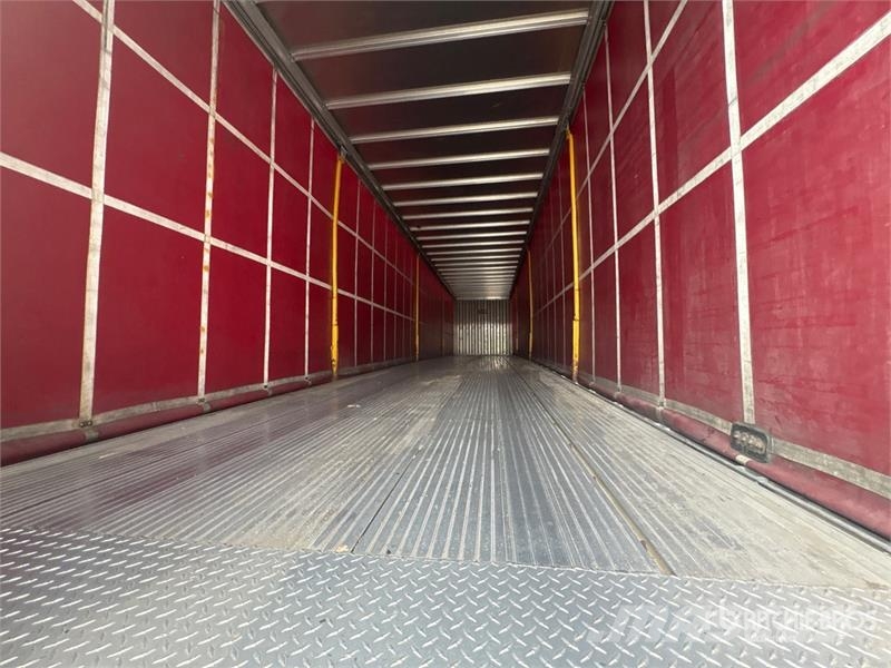 MAC 53 ft T/A Curtain Side Trailer Tents