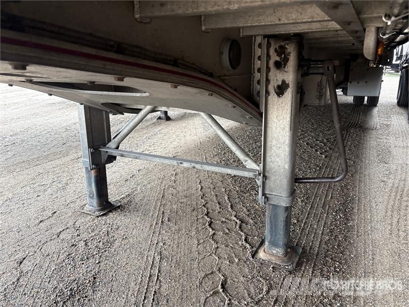 MAC 53 ft T/A Spread Axle Curtain Side Trailer مقطورات بغطاء جانبي