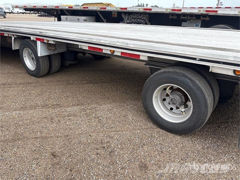 MAC 53 ft T/A Spread Axle Step Deck Trailer Zemie treileri