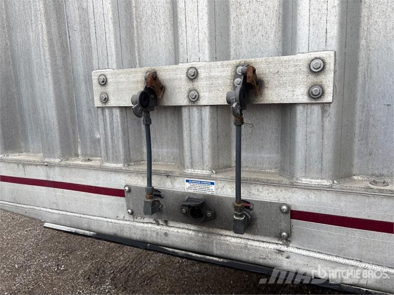 MAC 53 ft T/A Spread Axle Curtain Side Trailer Tents