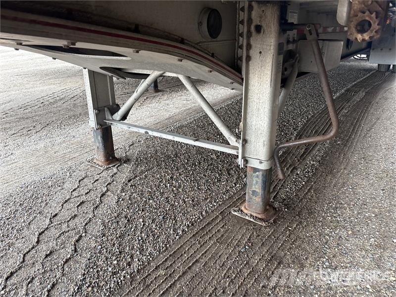 MAC 53 ft T/A Spread Axle Curtain Side Trailer Remolques de caja de lona