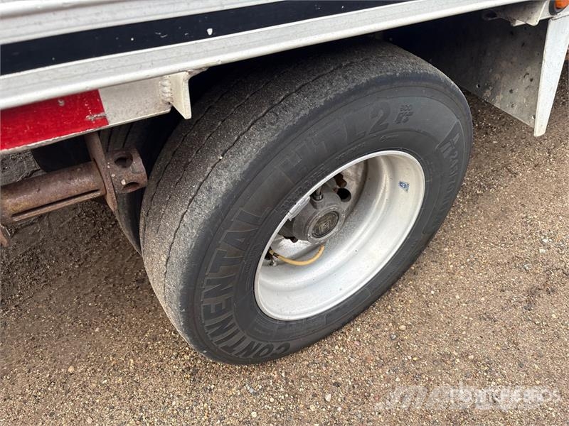 MAC 53 ft T/A Spread Axle Step Deck Trailer Zemie treileri