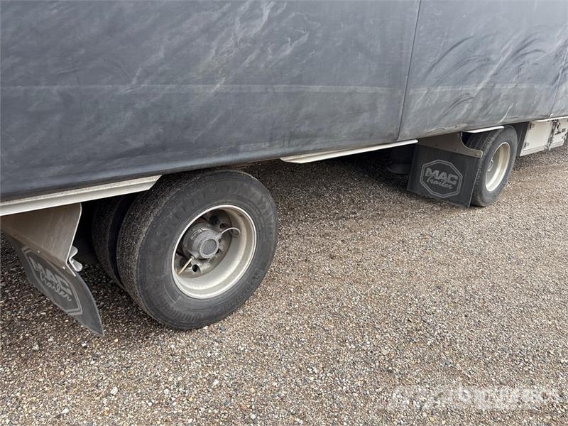 MAC 53 ft T/A Spread Axle Step Deck Curtain Side Trail Remolques de caja de lona