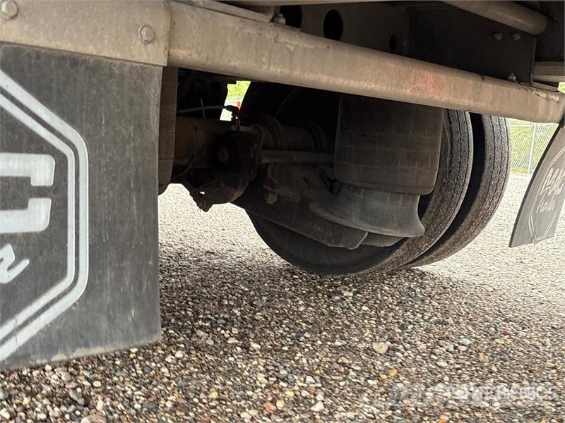MAC 53 ft T/A Spread Axle Step Deck Curtain Side Trail Remolques de caja de lona