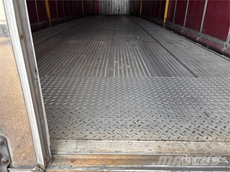MAC 53 ft T/A Spread Axle Curtain Side Trailer Tents
