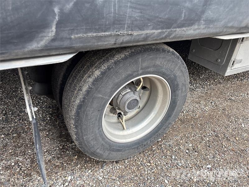 MAC 53 ft T/A Spread Axle Step Deck Curtain Side Trail Remolques de caja de lona