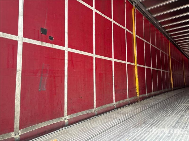 MAC 53 ft T/A Spread Axle Curtain Side Trailer Tents