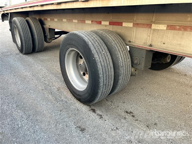 MAC 53 ft T/A Spread Axle Flatbed Trailer Pick up/Prelata