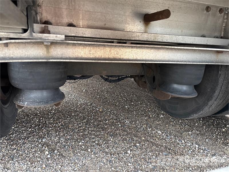 MAC 53 ft T/A Spread Axle Curtain Side Trailer Gardinanhænger